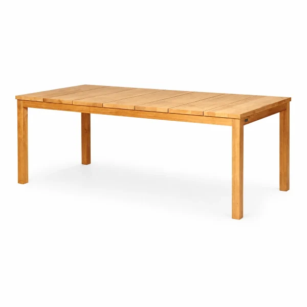 Emilia Royale Table